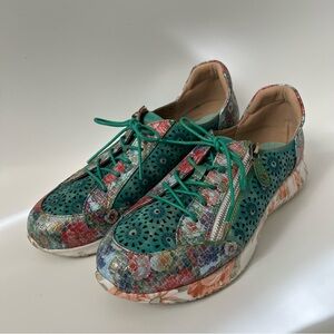 L'Artiste Women’s Size 42 Jazzie Lace Up Leather Metallic Sneaker With Side Zip